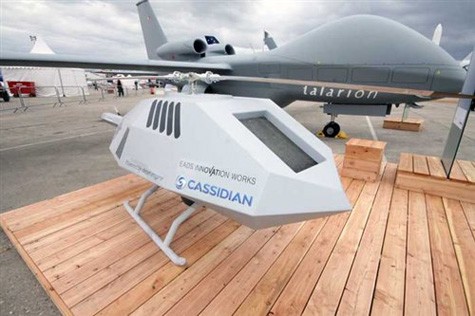 Máy bay do thám không người lái kiểu Cassidian do EADS chế tạo tại cuộc triển lãm ở Villepinte gần Paris hồi tháng 6 năm 2012.